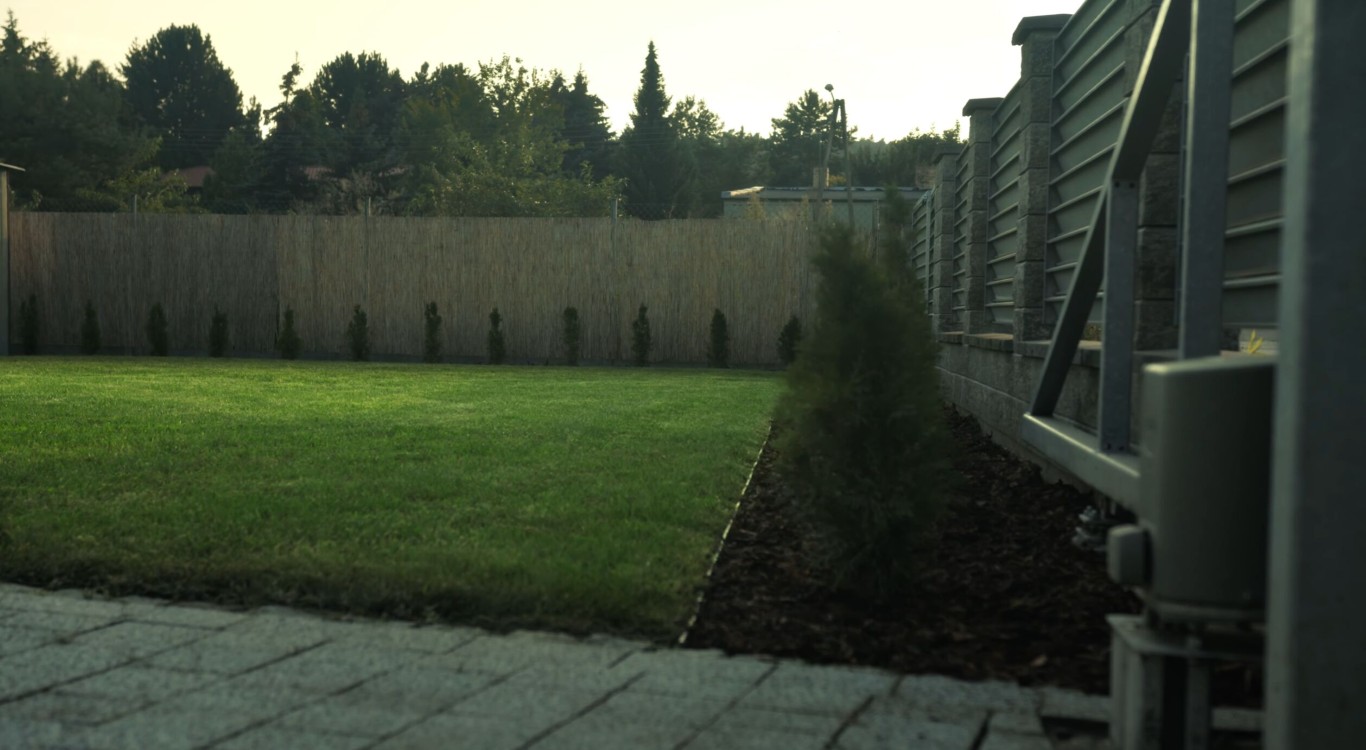 Mud-free artificial grass installation in Riverview, FL