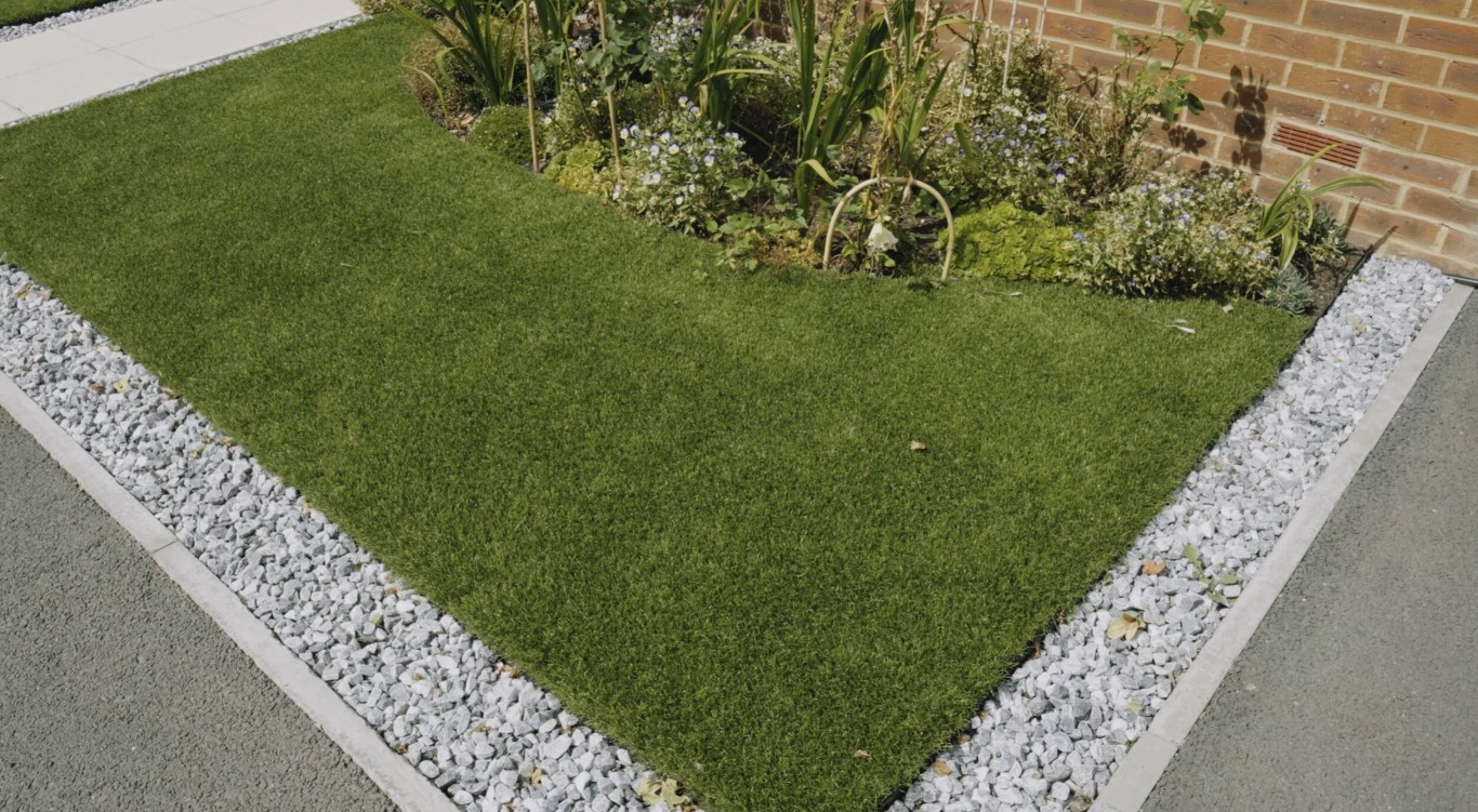 Eco-friendly artificial grass installation in Riverview, FL